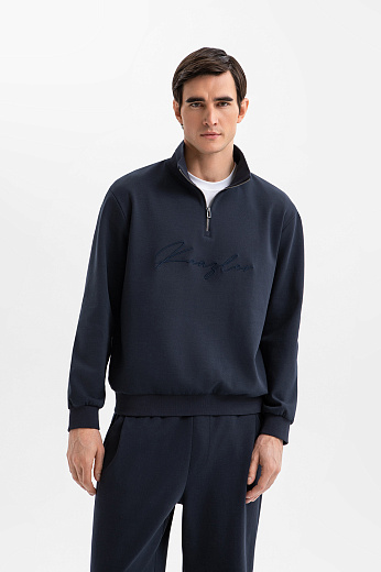 Толстовка с логотипом