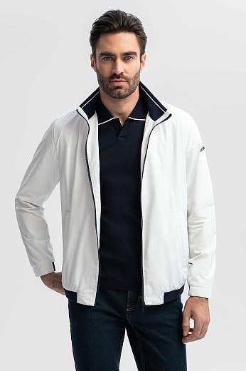 Куртка с водоотталкивающей обработкой