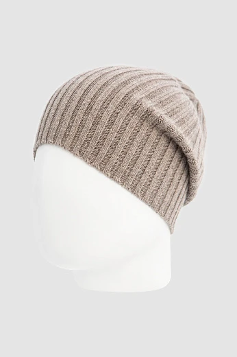 Шапка из шерсти